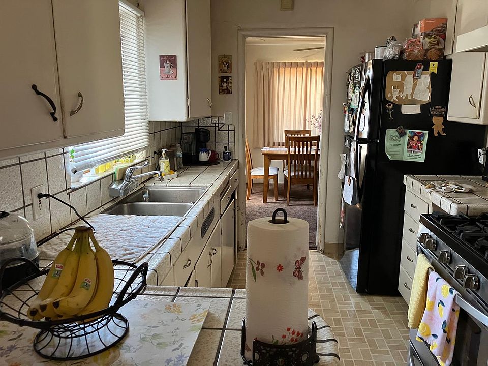2nd image of 3730 Marine Ave
