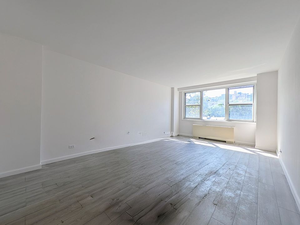 1st image of 360 W 22nd St APT 6R