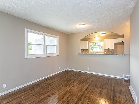 5th image of 12921 E Olive Ave