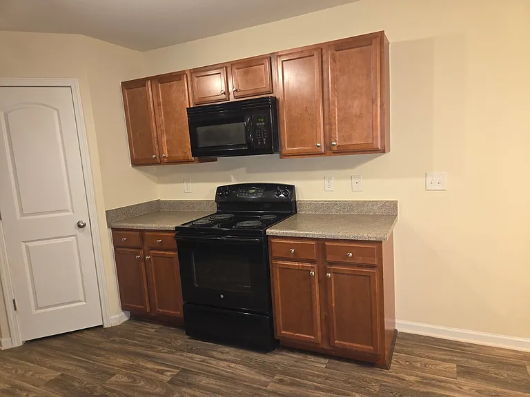 6821 Planting Ct — Photo 24