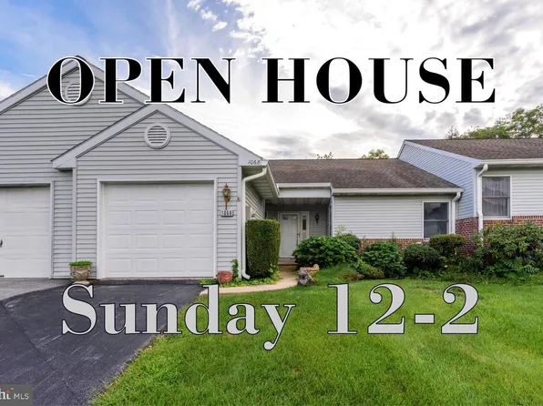 1068 Country Hill Dr, Harrisburg, PA 17111