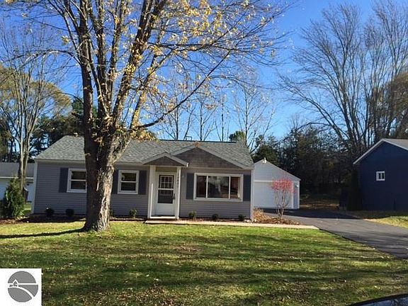 3rd image of 12831 S Sylvia St