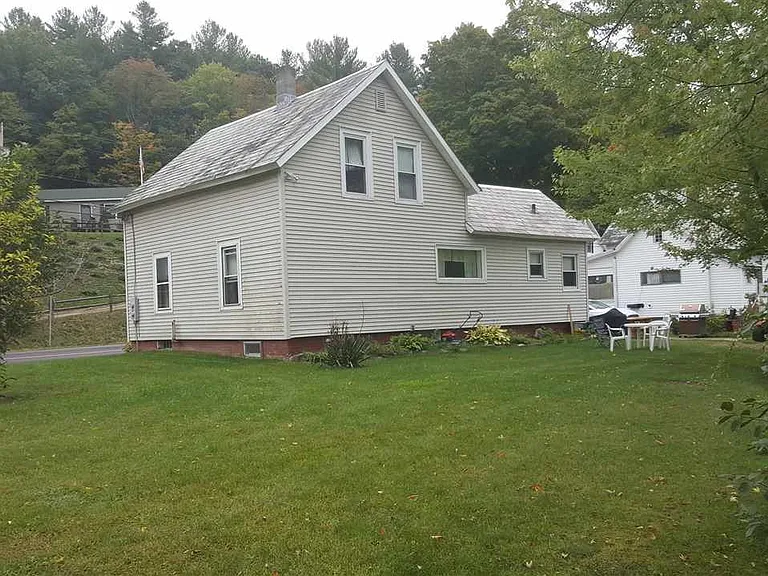 218 Ashuelot Main St — Photo 2