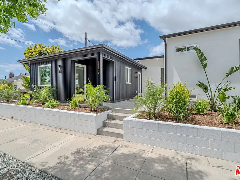 1139 N Lima St — Photo 2