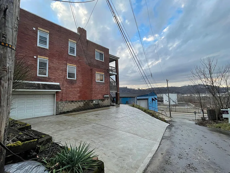 6020 Sawyer St — Photo 24