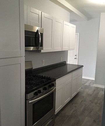 4th image of 130 Knollwood Dr