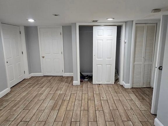 3rd image of 211 W 3rd St #B1