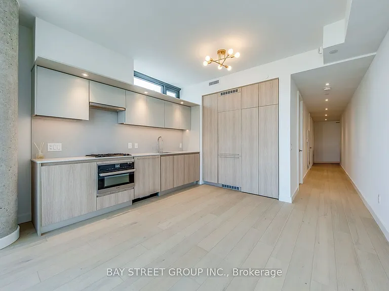 81 Wellesley St E #1907 — Photo 12