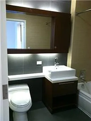 Rented by R New York | media 18