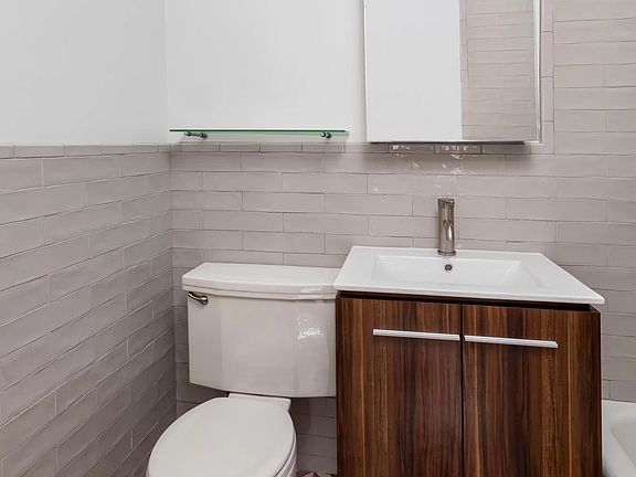 5th image of 399 E 72nd St APT 7A