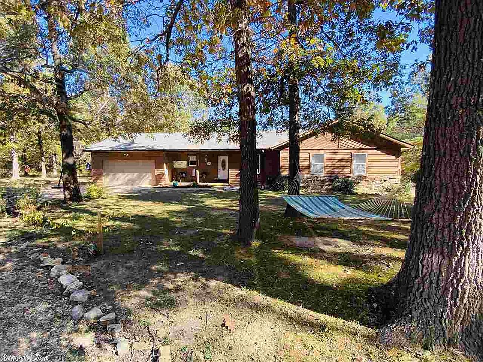 1st image of 34 Anchor Lake Dr