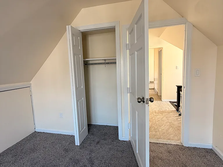 310 S 7th Ave — Photo 10