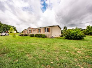 1505 Exchange Rd, Wildersville, TN 38388