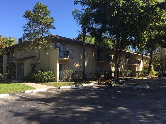 3rd image of 7641 NW 42nd Pl APT J248