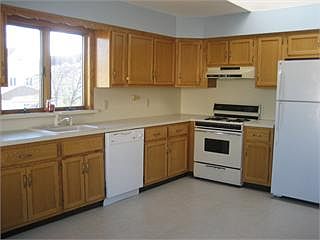 2nd image of 314 2nd St