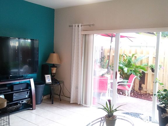 5th image of 3365 NE 14th Dr Unit 111