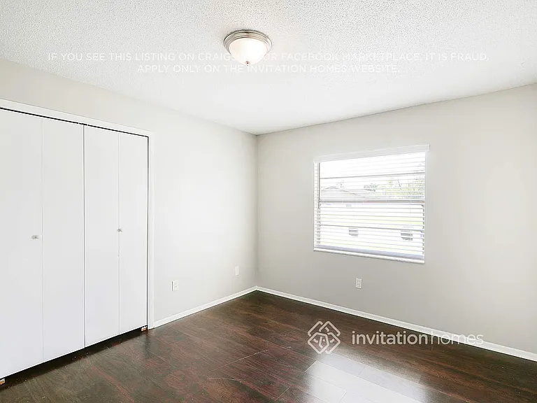 1304 Village Ct — Photo 14