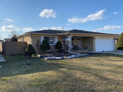 34863 Dasher Dr, Sterling Heights, MI, 48312