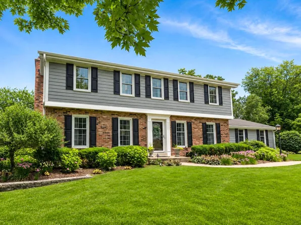 16725 Mary Cliff COURT, Brookfield, WI 53005