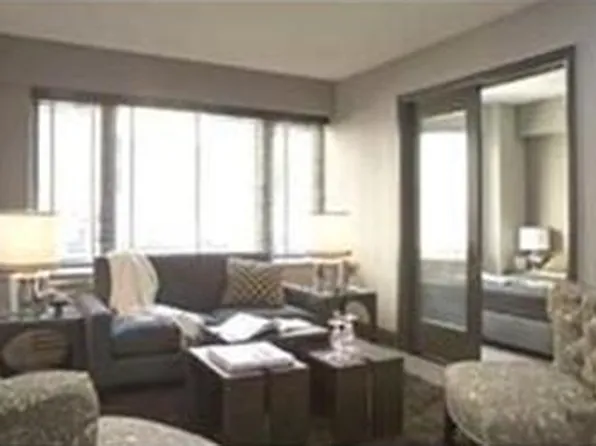 209-211 E 51st St #6D, New York, NY 10022