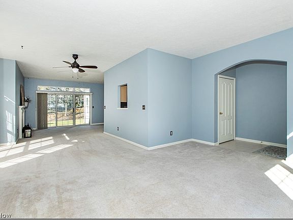 5th image of 2938 Framingham Ln #38P