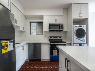 1969 Queen St E #2, Toronto, ON M4L 1H9