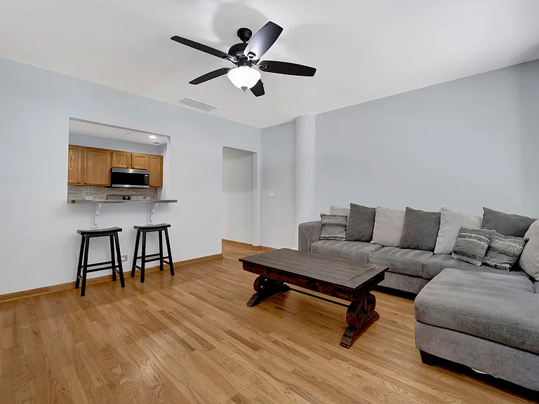 431 S Dearborn St #309 — Photo 6
