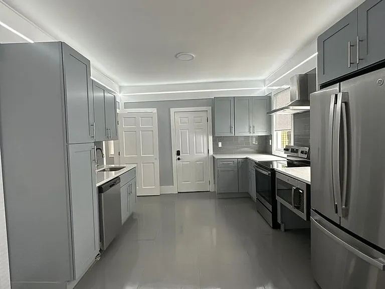 97 Sheffield Ave — Photo 3