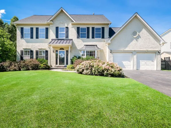202 Pointer Ct, Chalfont, PA 18914