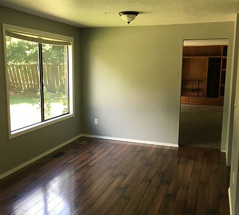 5th image of 17617 Nicole Ln