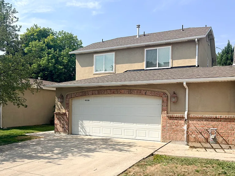 433 E Serenity Oak Ln #B — Photo 1