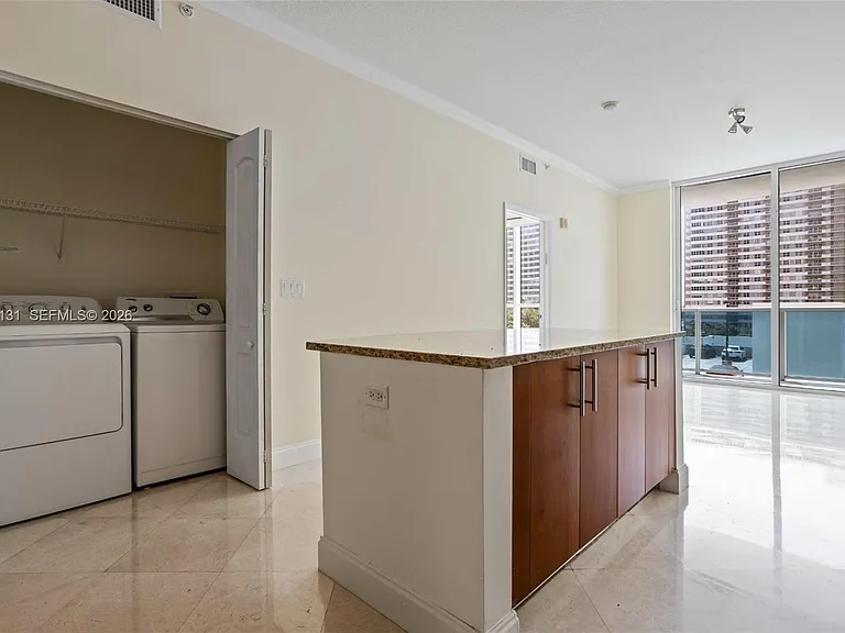 1945 S Ocean Dr #503 — Photo 2
