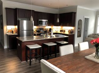 328 Main St UNIT 2, Huntington, NY 11743