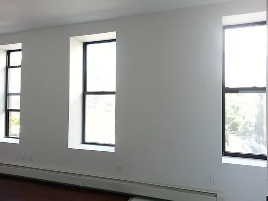 Rented by Portman Realty Corp | media 36