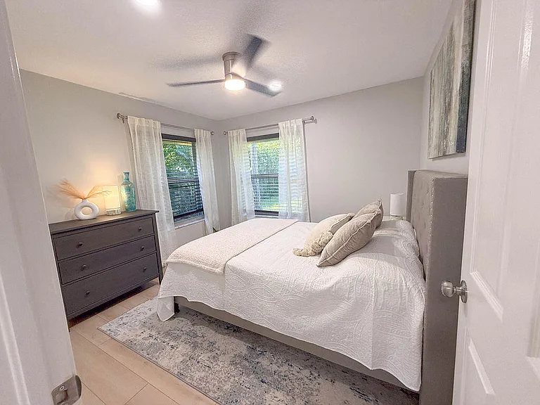 14010 Aster Ave — Photo 25