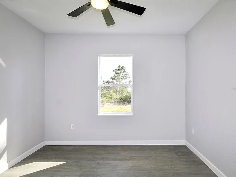 7335 Domenico St — Photo 28