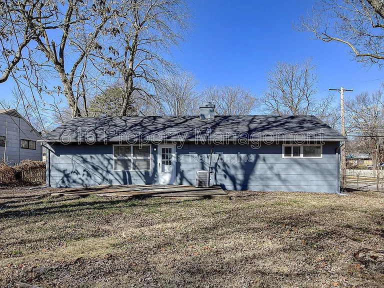 11201 Crystal Ave — Photo 20