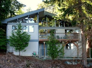11612 Sunrise Dr NE, Bainbridge Island, WA 98110