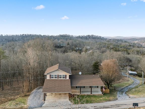 2nd image of 111 Cedar Hills Rd