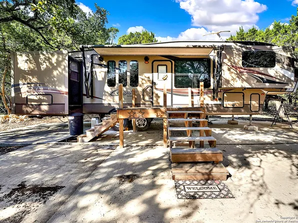 848 Avenue J LOT 1-24, Lakehills, TX 78063