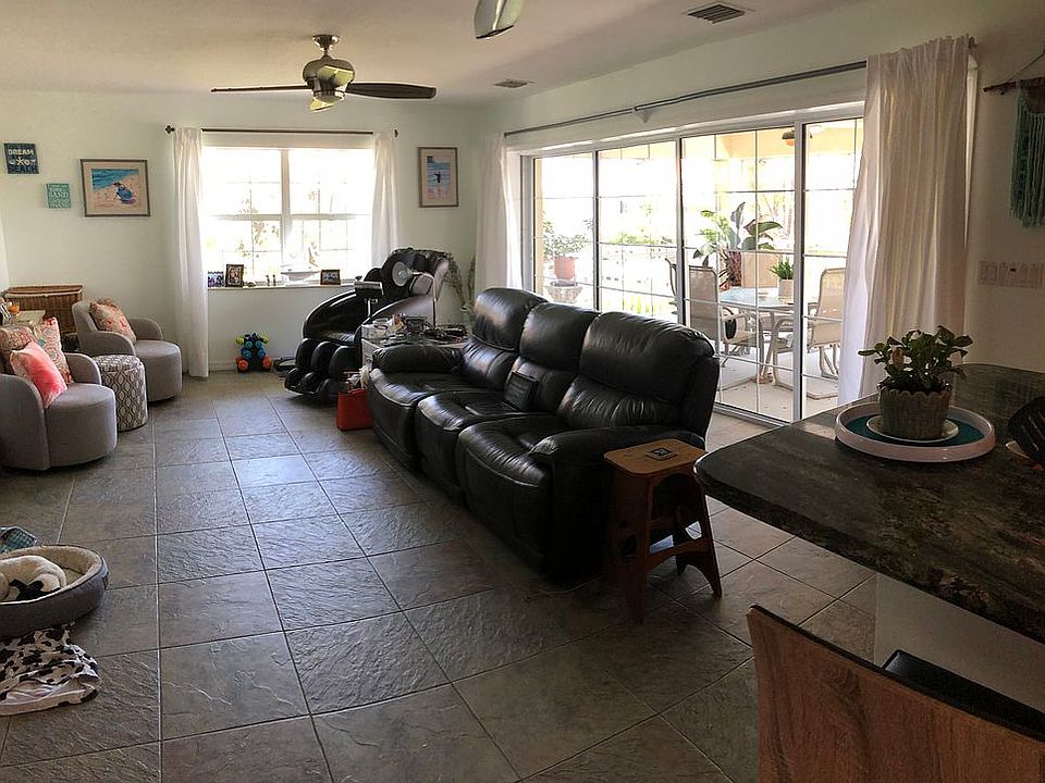 2nd image of 1022 Caribbean Dr