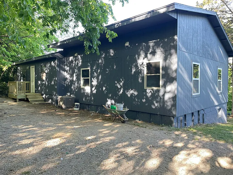 Exterior 1