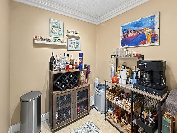 5th image of 9 Royal Palm Way #3060