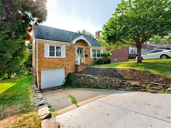 2nd image of 1048 Thornwood Dr