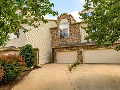2604 Bridgets Way, Allentown, PA, 18103