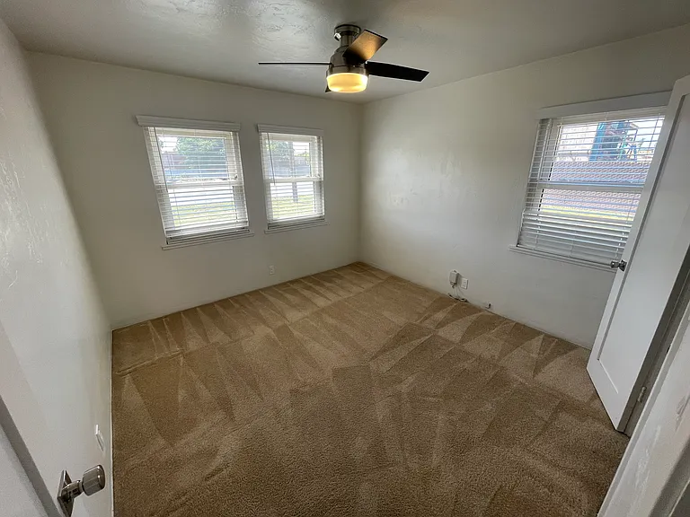 14157 Euclid Ave — Photo 16