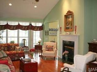 326 Seahawk Dr, Lake Saint Louis, MO 63367