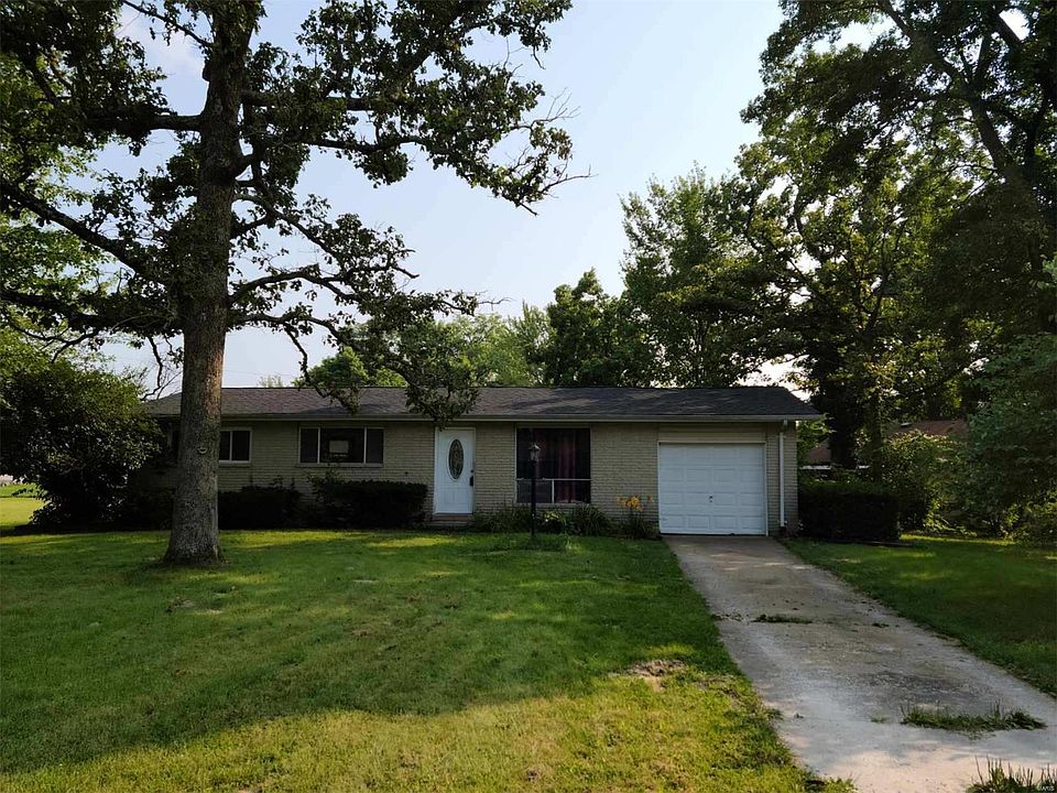 1st image of 402 Raymond Dr