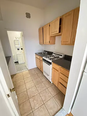 Rented by Best Apartments North Inc | media 30