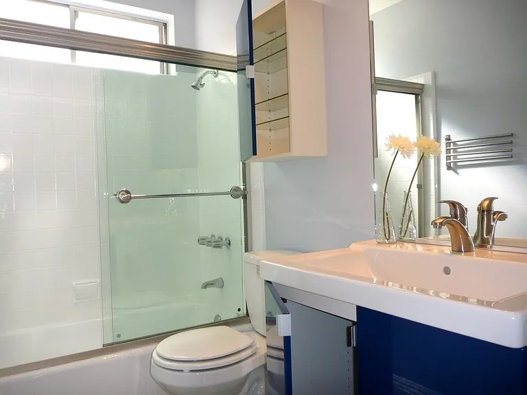 1527 Princeton St #2 — Photo 26